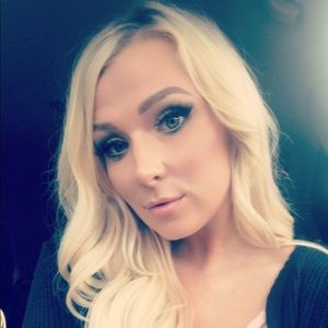 Meet your Posher, Sarah r